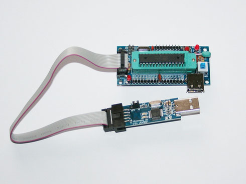 USB-ISP-Programmiergerät und ATMEL-Evaluationsboard-Bausatz